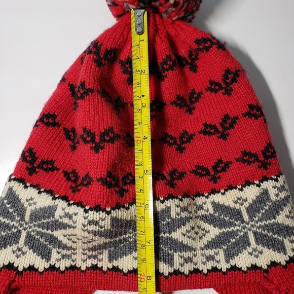 Nordic Pom Pom Winter Ski/Snowboard Hat w/ Tassles - Picture 2 of 8